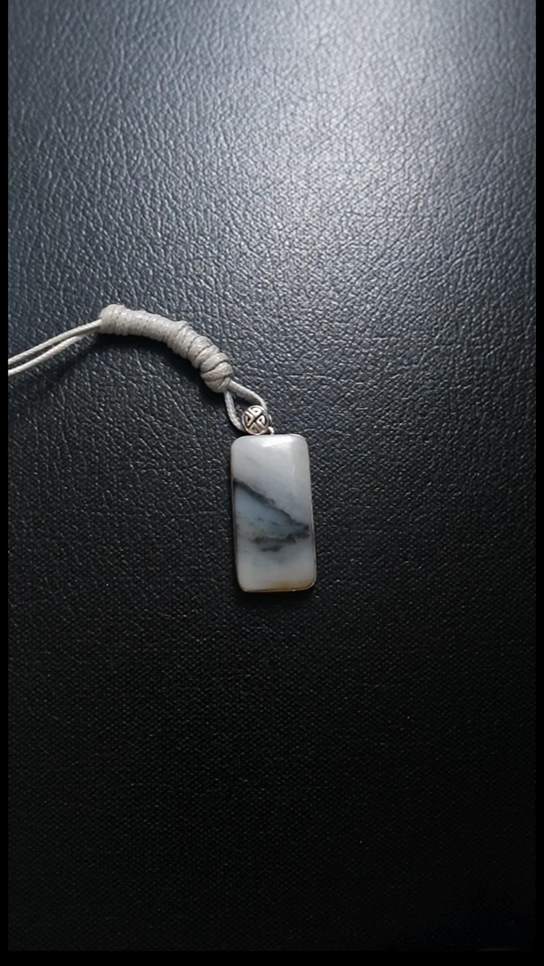 颈饰银S925镶嵌和田玉无事牌