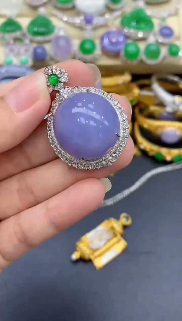 颈饰18K金镶嵌翡翠442-中国好珍宝