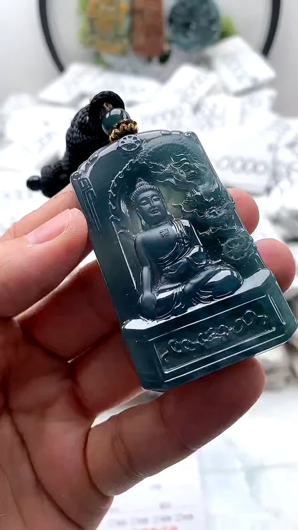 【闪购商品】翡翠颈饰未镶嵌阿弥陀佛