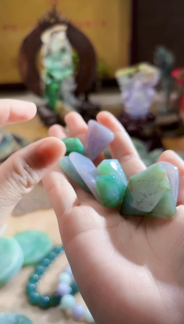 未镶嵌挂件翡翠A货张优4560随机发货