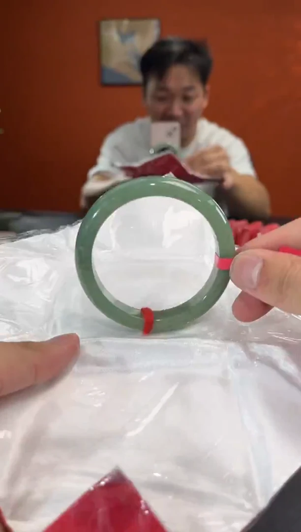 未镶嵌手镯翡翠10