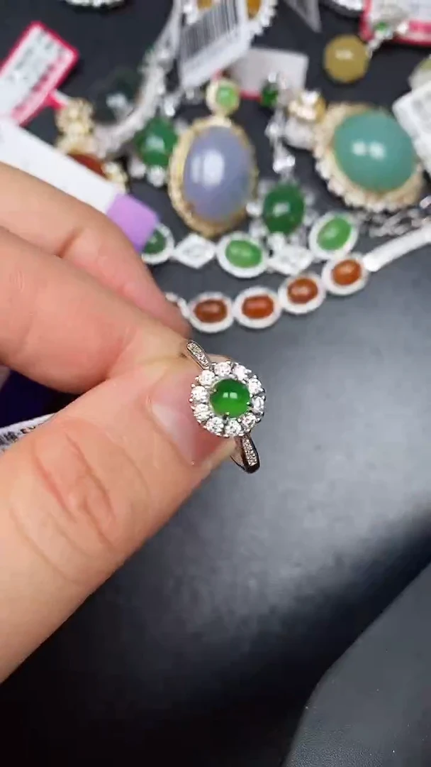 银S925镶嵌戒指翡翠8400