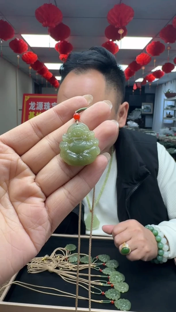 颈饰未镶嵌和田玉拍一发一，多样性发货