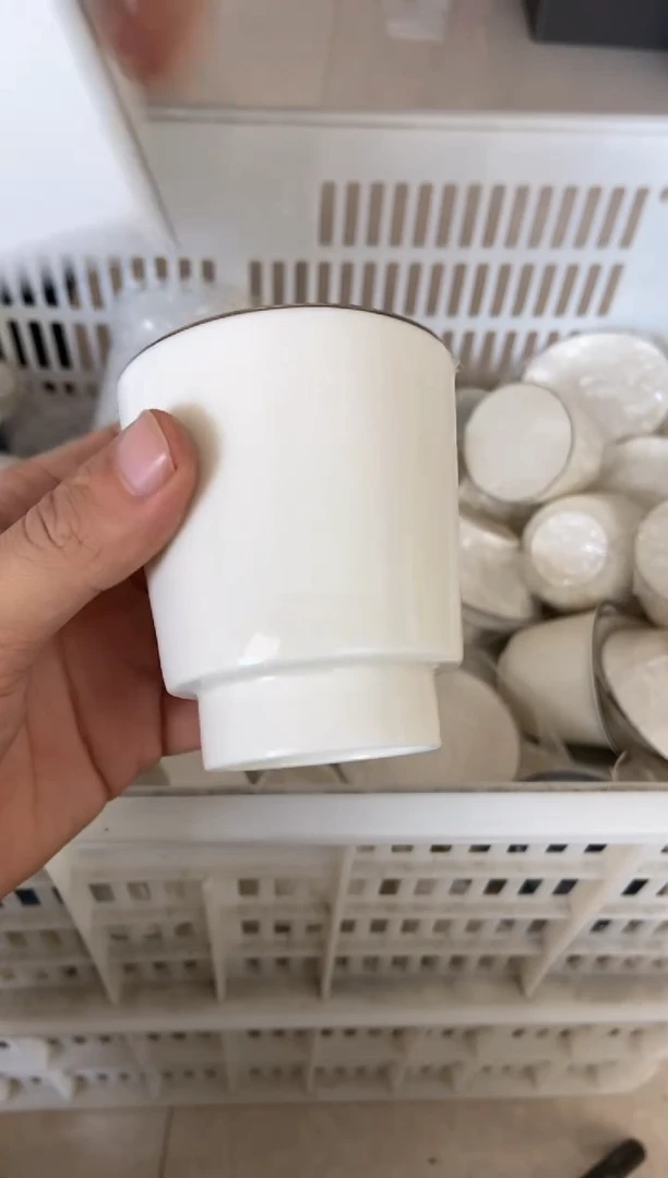 无运费险有瑕疵的摄影的产品有使用过的痕迹有点脏介意勿拍