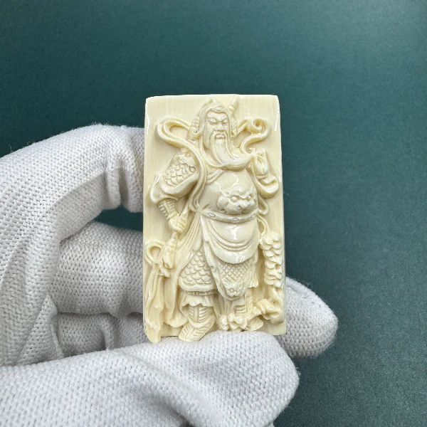 E6550天然猛犸牙雕刻件 支持鉴定 假一罚四