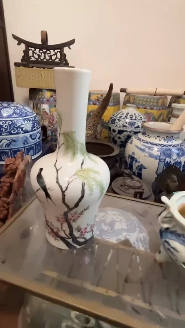 摆件珐琅彩摇铃尊