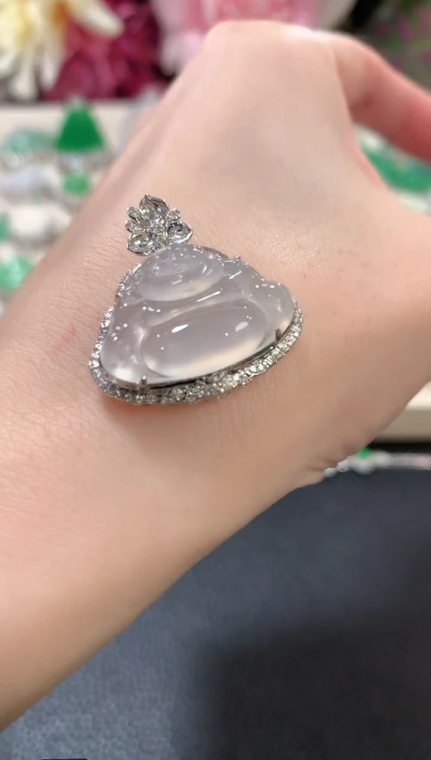 吊坠(不含链)18K金镶嵌翡翠a65