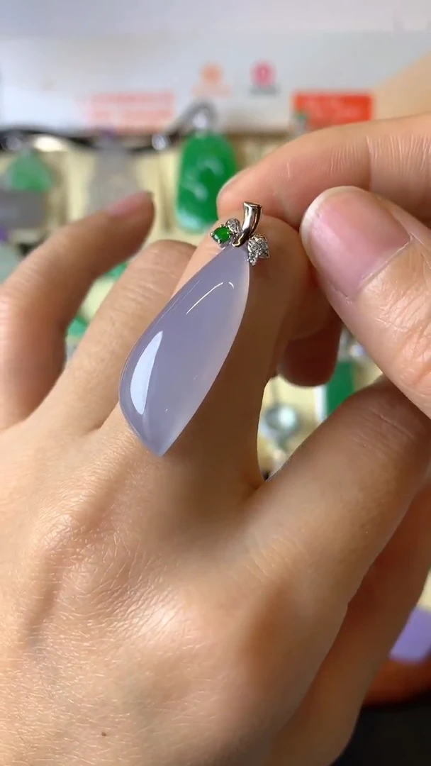 【闪购商品】翡翠颈饰18K金镶嵌成品吊坠