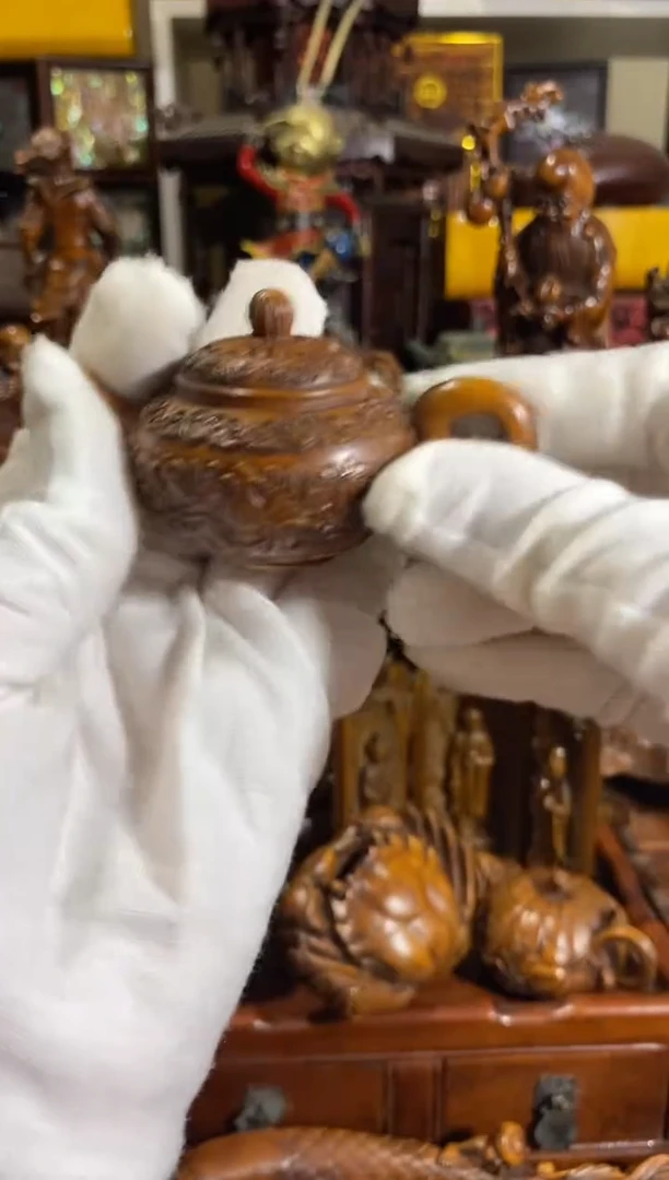 木小叶黄杨小件吉祥花壶