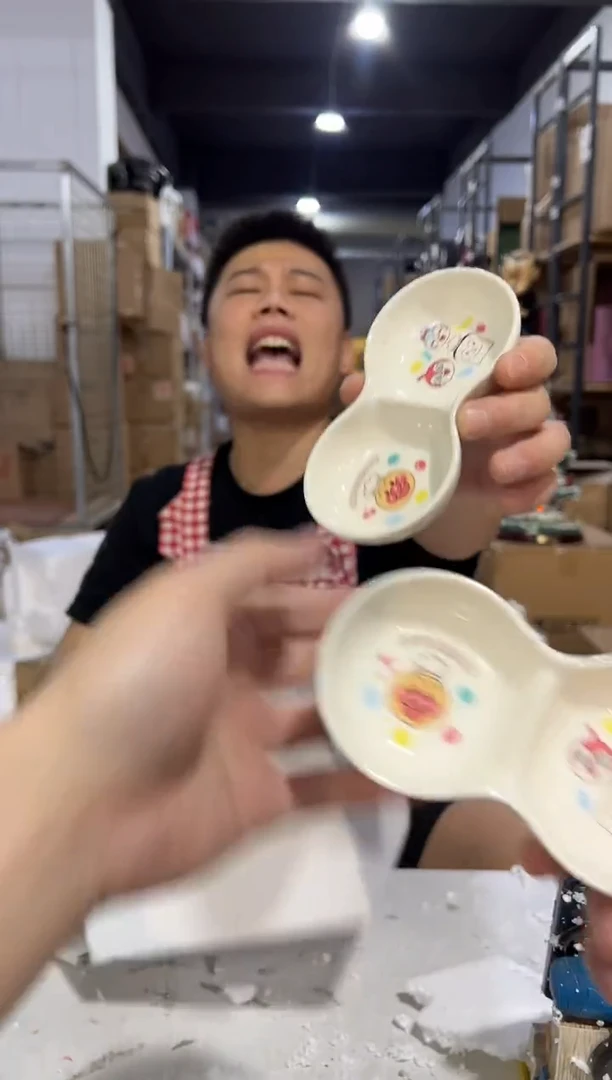 瓷片面包超人花生蘸料碟2件套