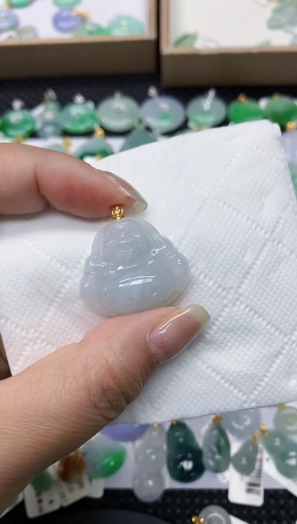 颈饰18K金镶嵌翡翠1111111111