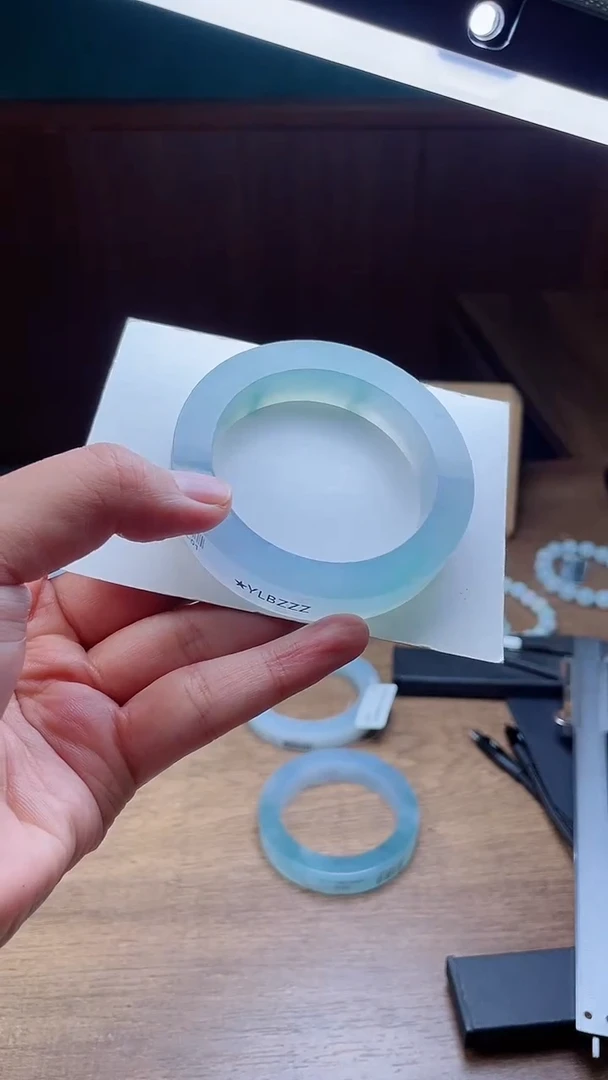 定制翡翠手镯未镶嵌木*?定制