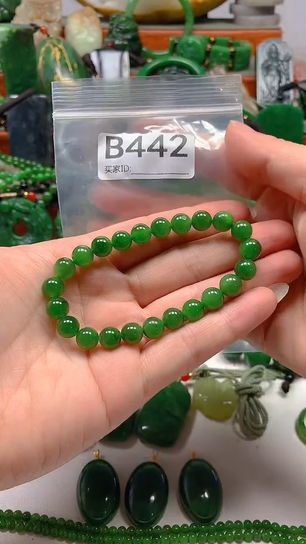 和田玉未镶嵌颈饰1