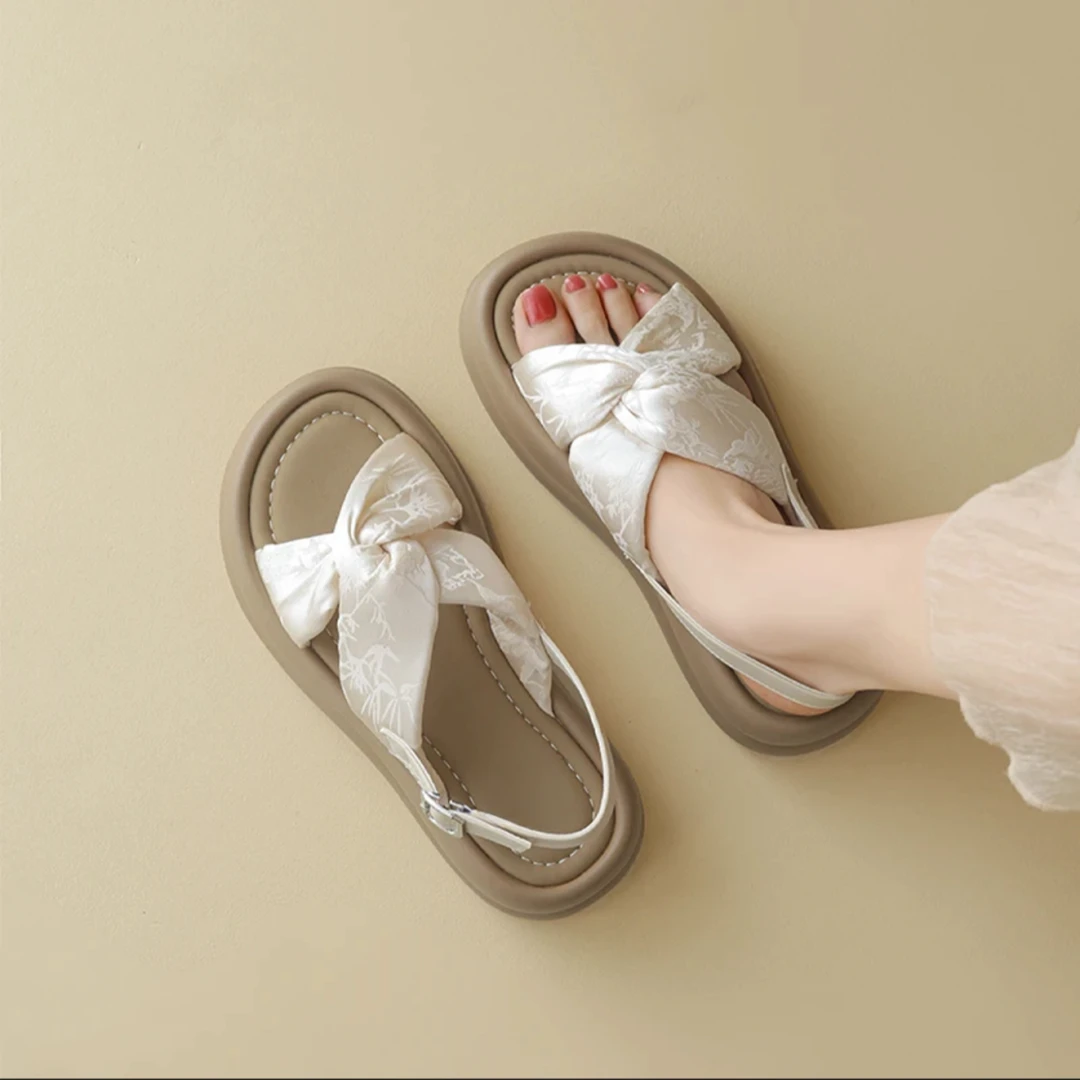 百搭夏季平跟浅口低帮低跟时装凉鞋露趾休闲ins芭蕾风