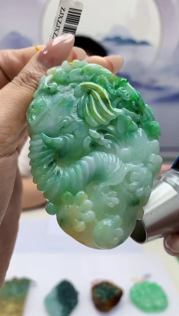 【闪购商品】定制翡翠未镶嵌4812MM-毛货挂件59