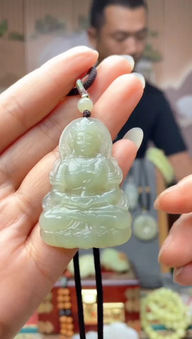 颈饰未镶嵌和田玉拍一发一