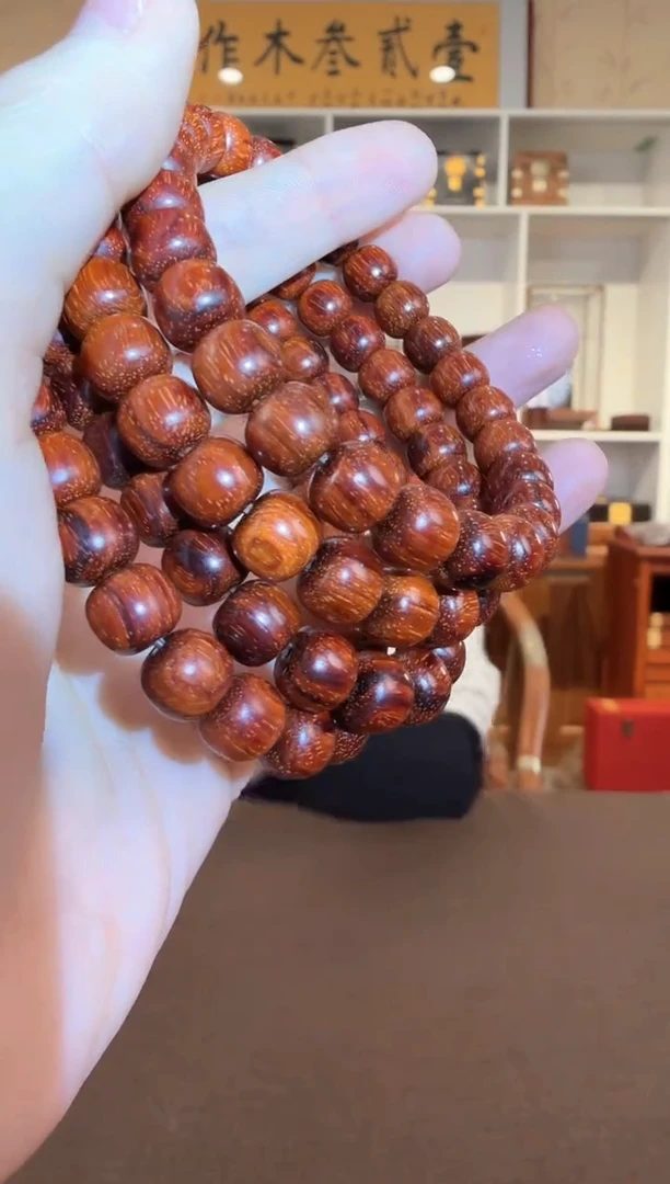 檀香紫檀（小叶紫檀）8*9 透老型单圈手串
