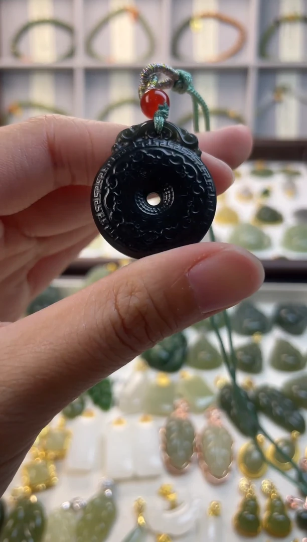 吊坠(不含链)未镶嵌和田玉1