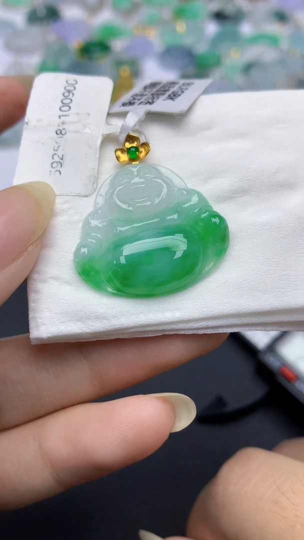 颈饰18K金镶嵌翡翠天然缅甸a货翡翠百元以上9元证书费自理