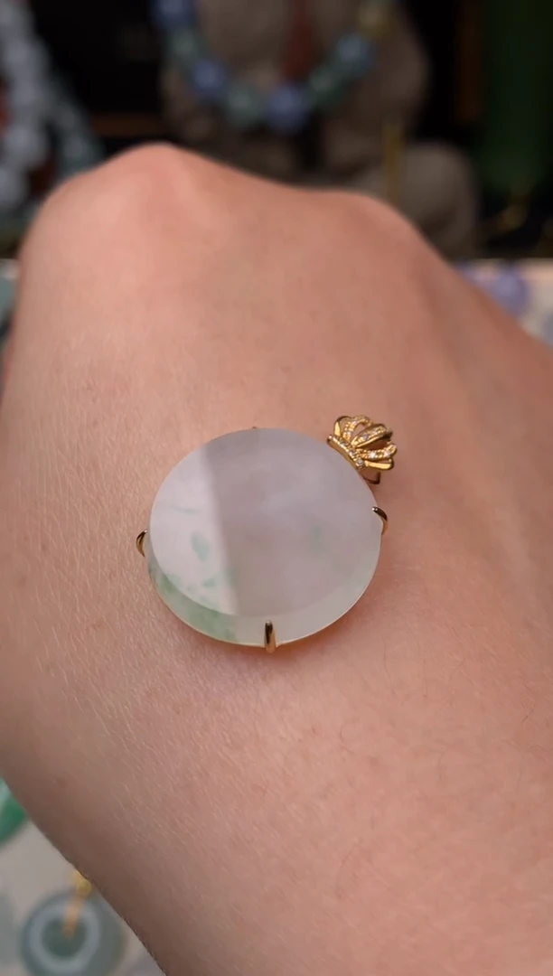 吊坠(不含链)18K金镶嵌翡翠吊坠