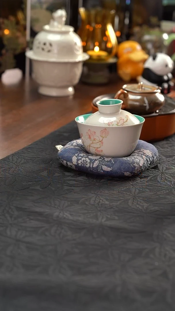1福利茶器桃花盖碗