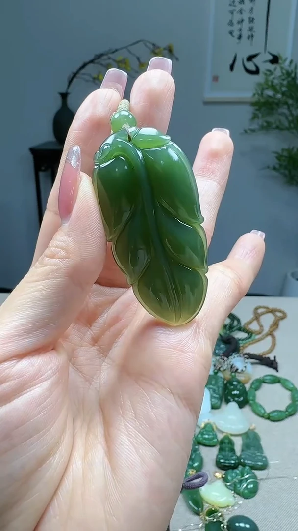 未镶嵌和田玉挂件1