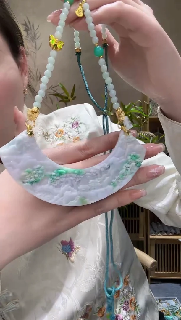 【闪购商品】翡翠颈饰未镶嵌吊坠