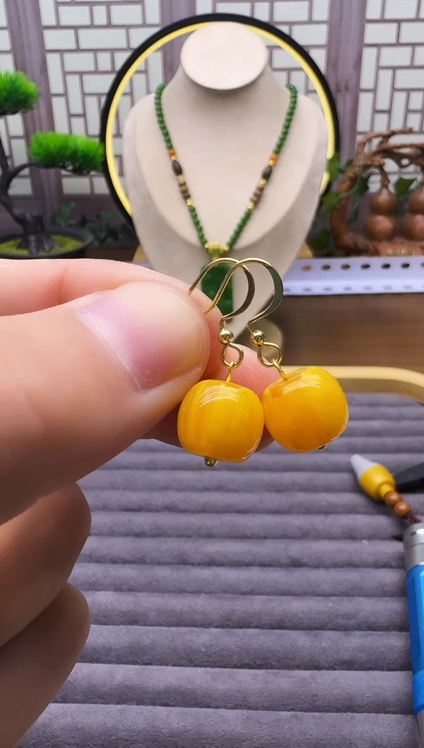 蜜蜡14K金镶嵌耳饰E01