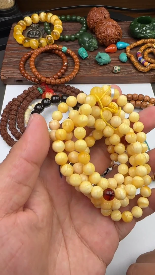 手串蜜蜡未镶嵌哈哈哈哈