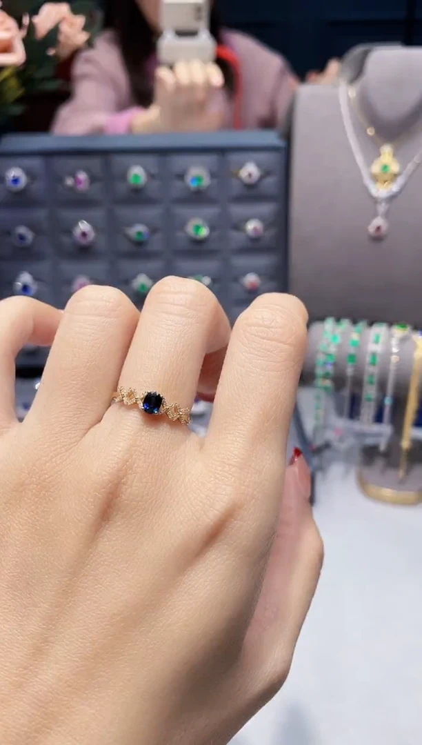 【闪购商品】蓝宝石戒指18K金镶嵌0.50克拉