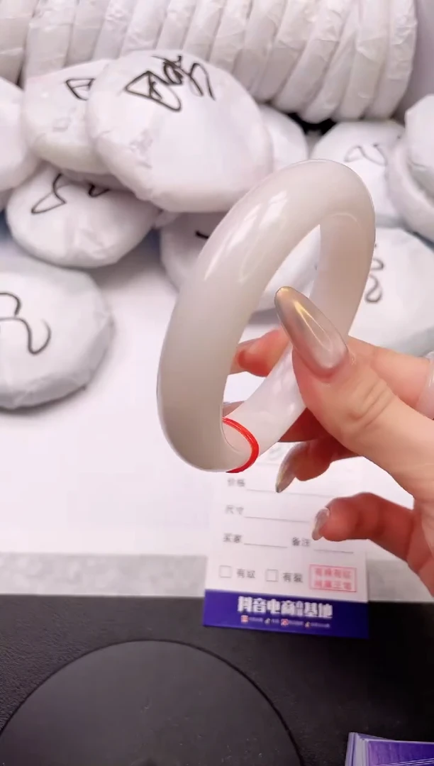 【闪购商品】和田玉手镯未镶嵌20K138-57