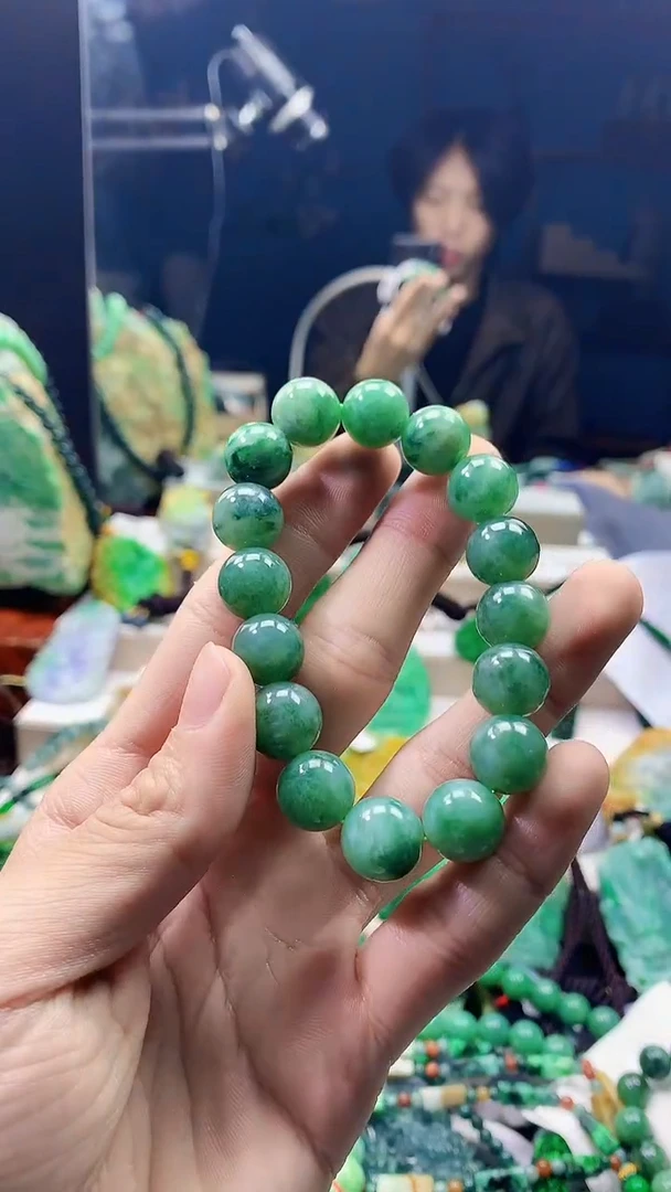 颈饰未镶嵌翡翠天然缅甸a货翡翠