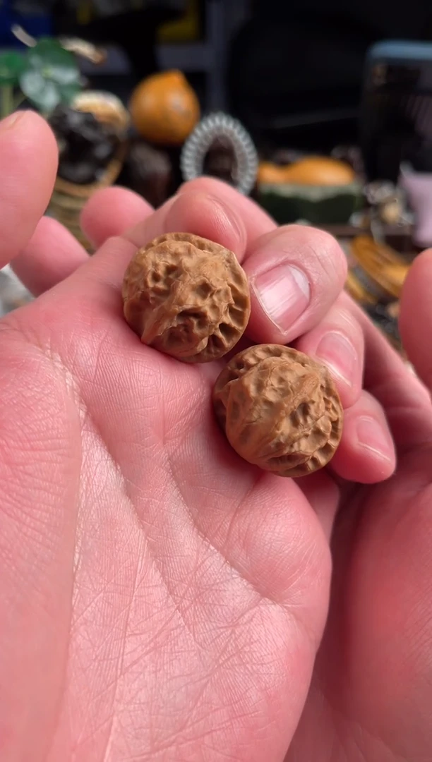 【闪购商品】文玩核桃手串王胖子文玩定向莲花小核桃