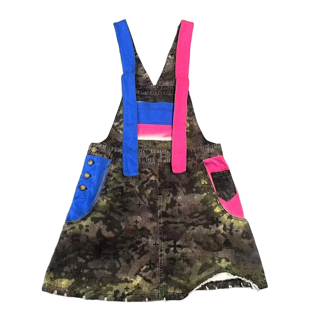 撞色肩带印花迷彩背带短裙