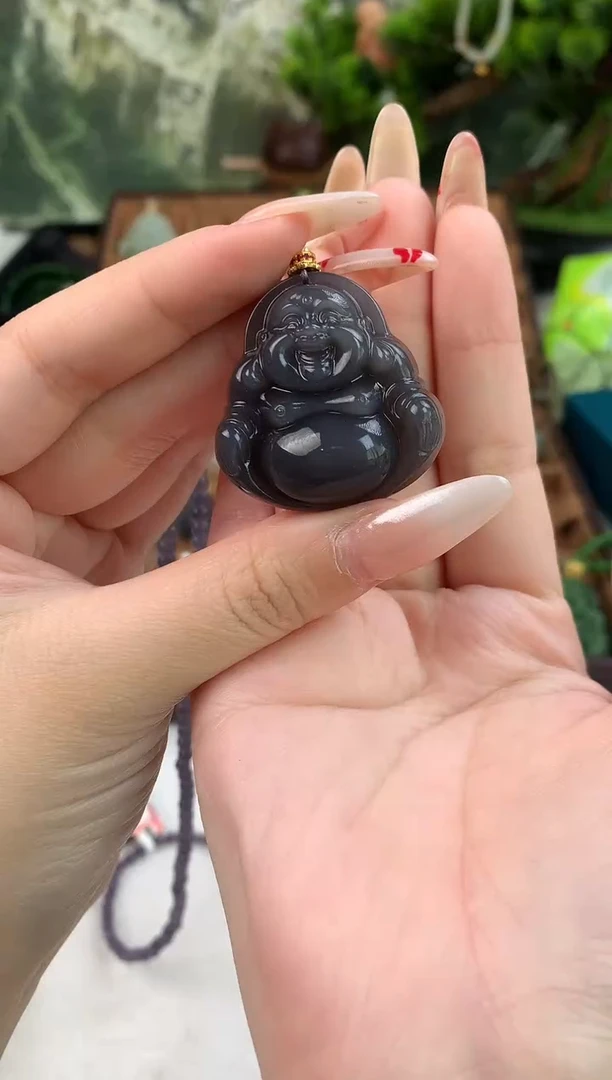 颈饰未镶嵌和田玉吊坠