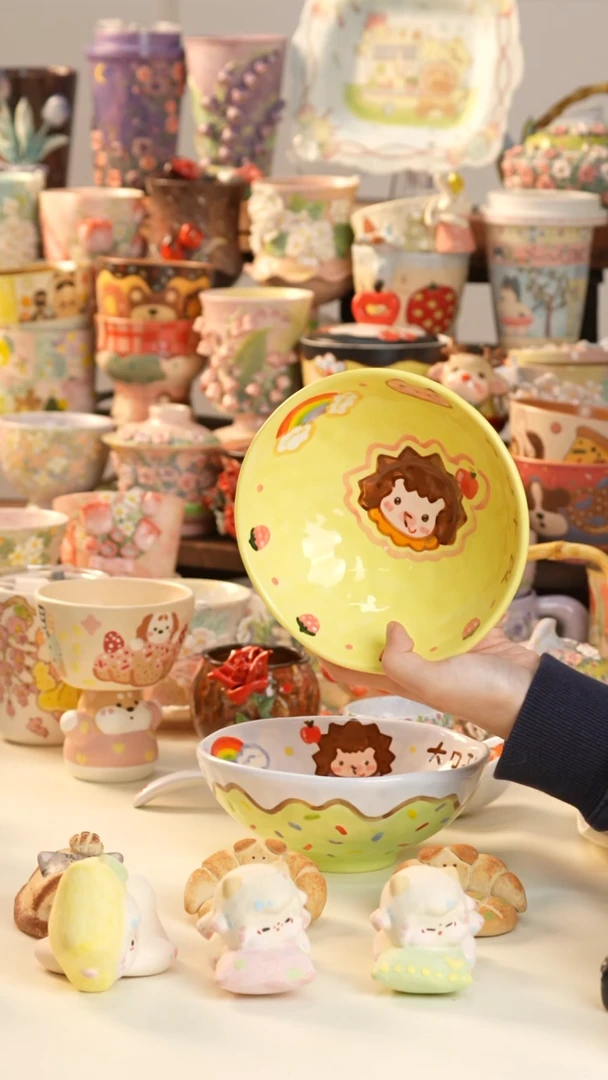 摆件陶景德镇釉下彩手绘设计师款陶瓷