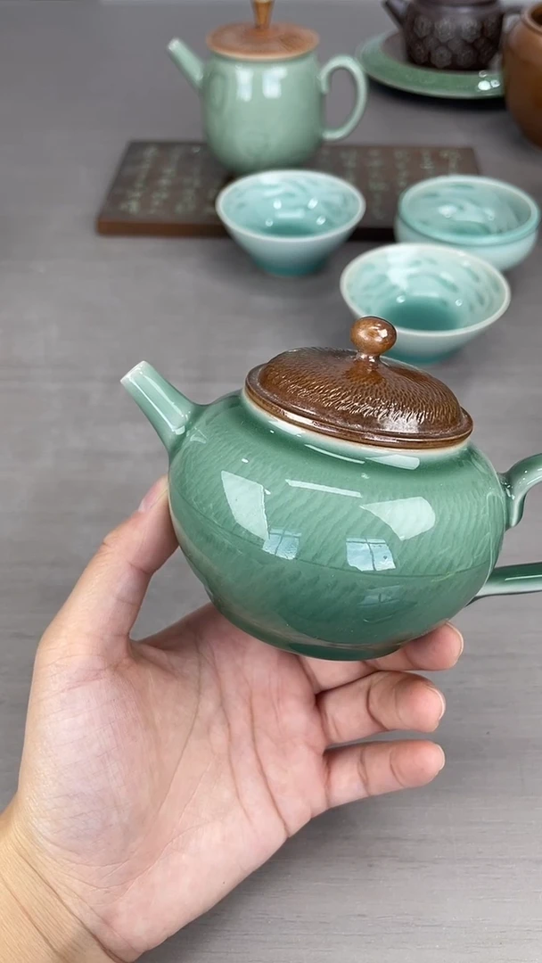 青瓷原场地仓储福利清仓微瑕