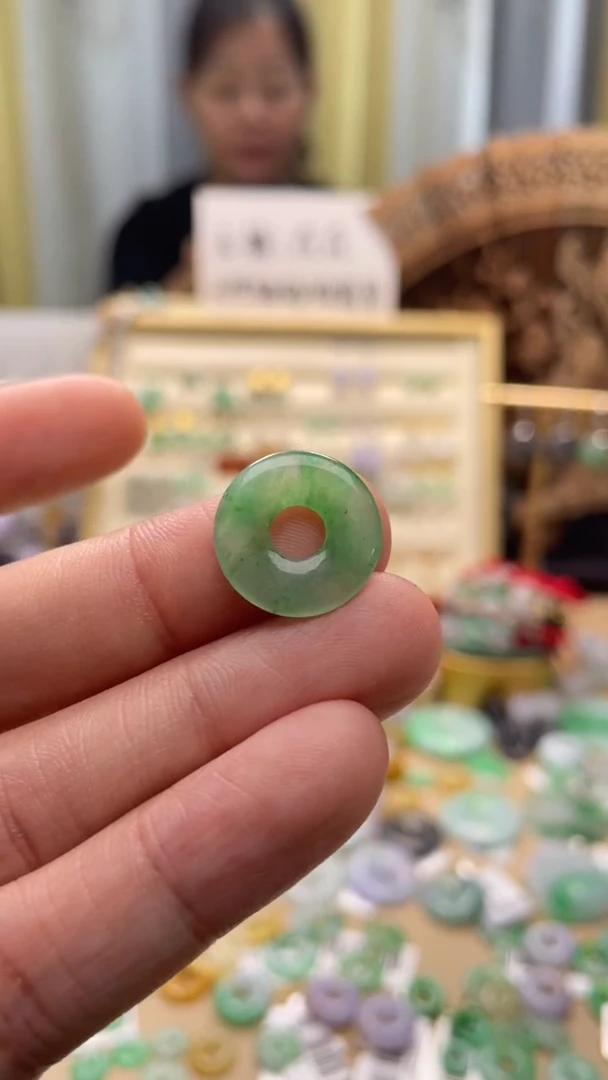 颈饰未镶嵌翡翠甜甜圈