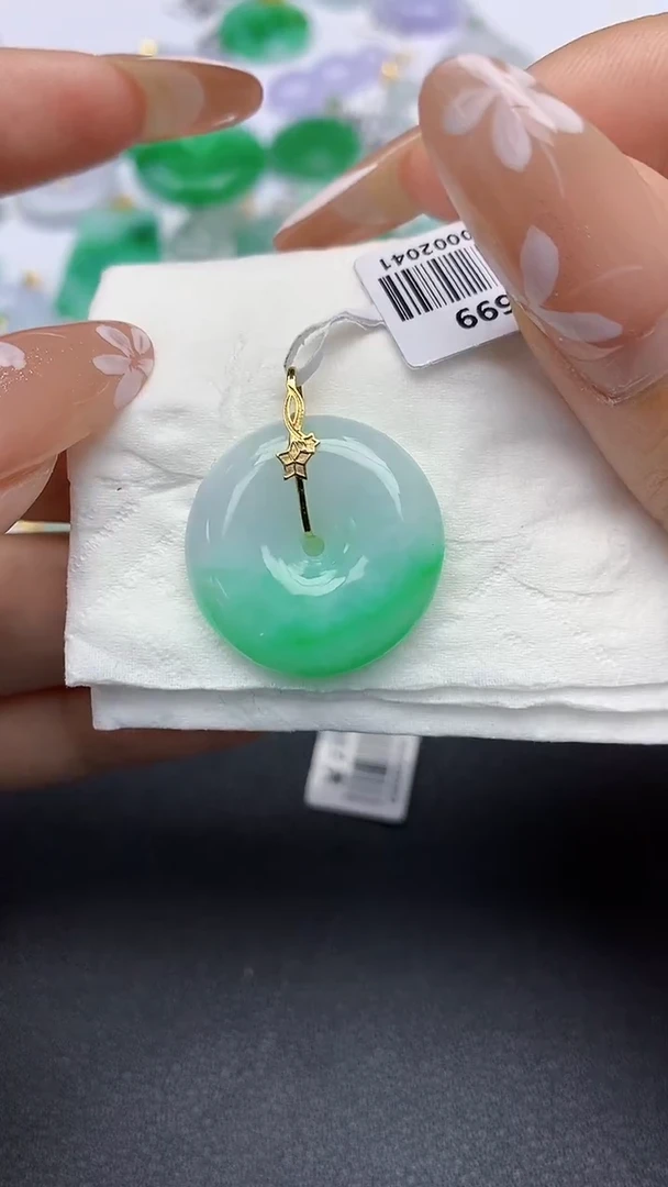 颈饰18K金镶嵌翡翠a货假一赔三支持复检百元上9元证书费自理