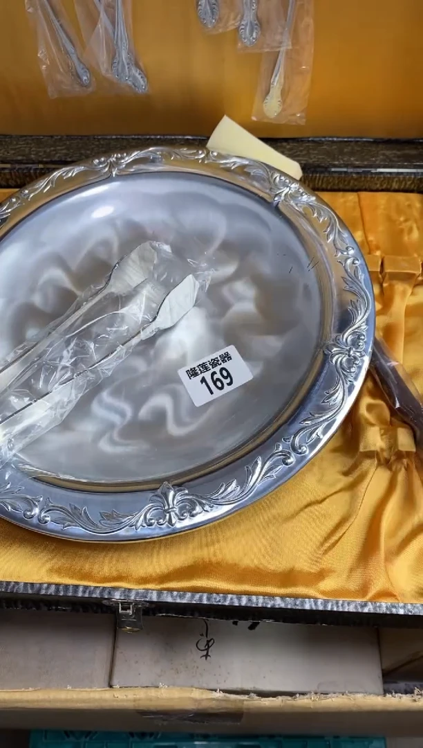 【闪购商品】瓷片隆莲瓷器欢迎大家