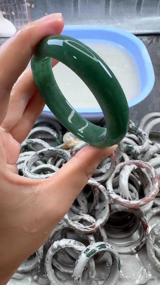 石英质玉手镯未镶嵌13