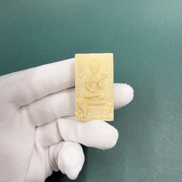 E6489天然猛犸牙雕刻牌 支持鉴定 假一罚四