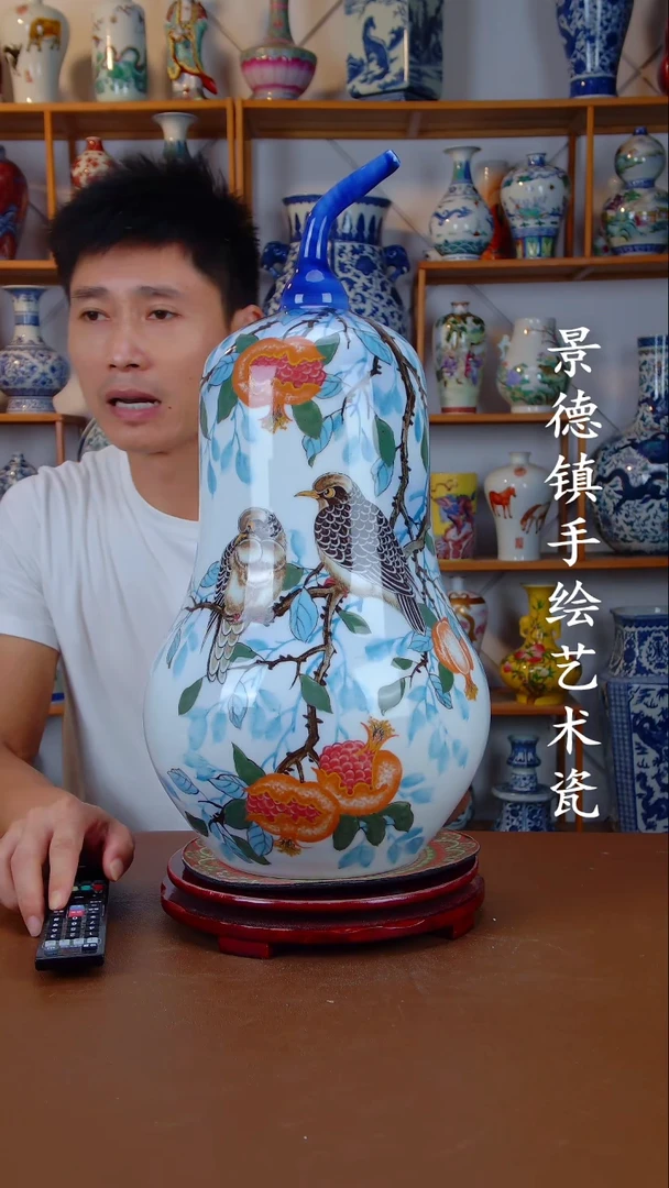 现代景德镇手工手绘陶瓷摆件43