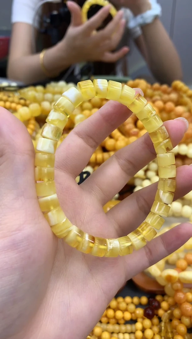 裸石蜜蜡未镶嵌手串