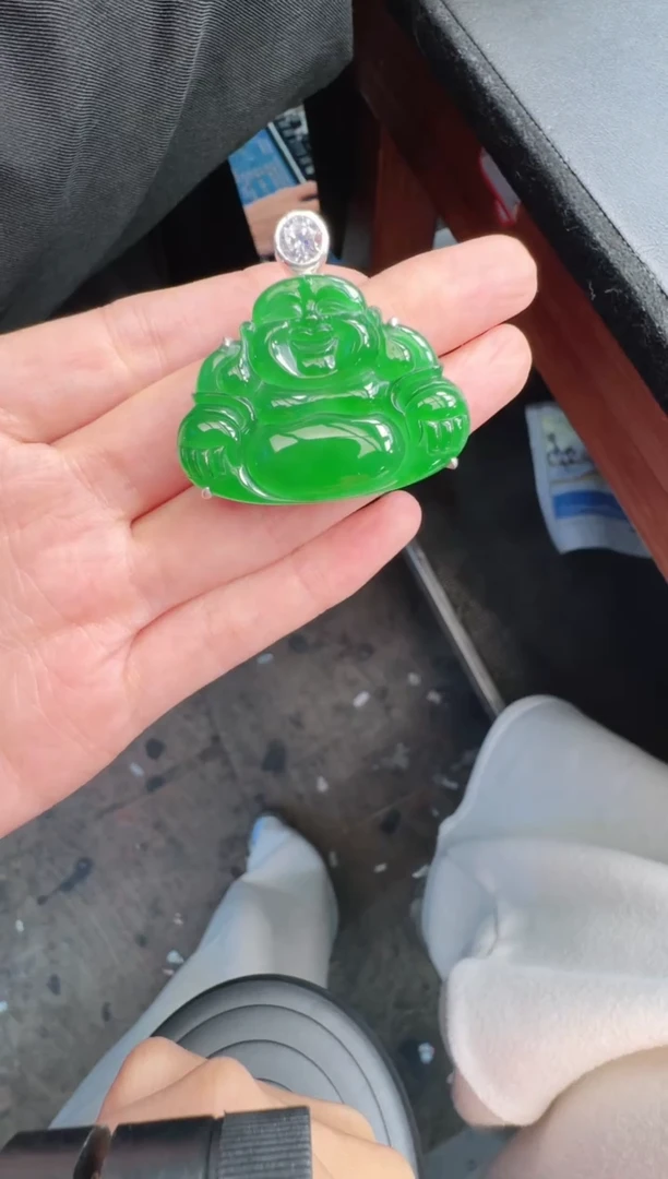 未镶嵌定制翡翠A货有轻微色差属于正常现象，佛公1