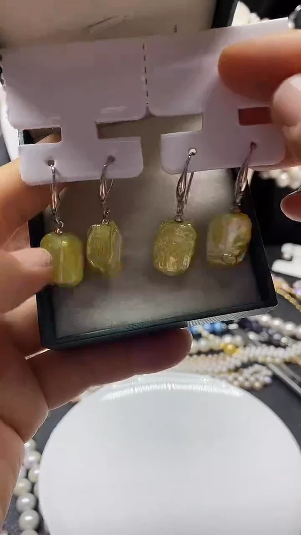 颈饰未镶嵌淡水珍珠多人