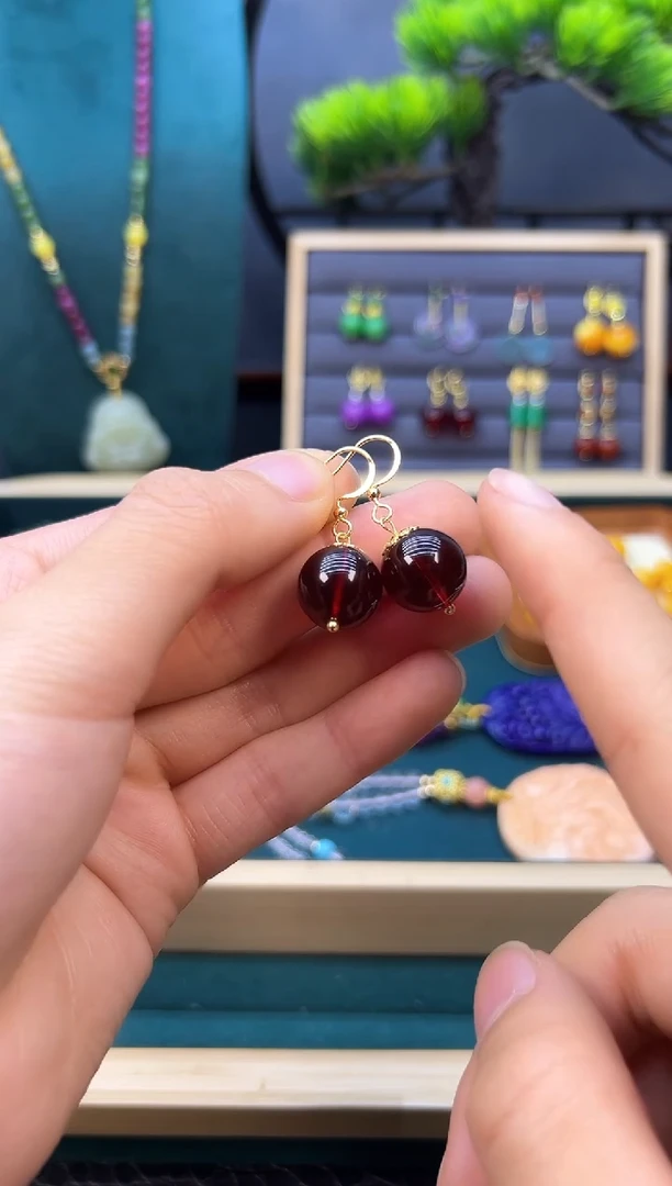 【闪购商品】血珀耳饰14K金镶嵌E329