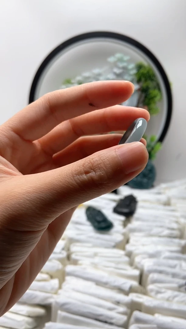 翡翠未镶嵌颈饰戒圈【品质一般能接受再拍】