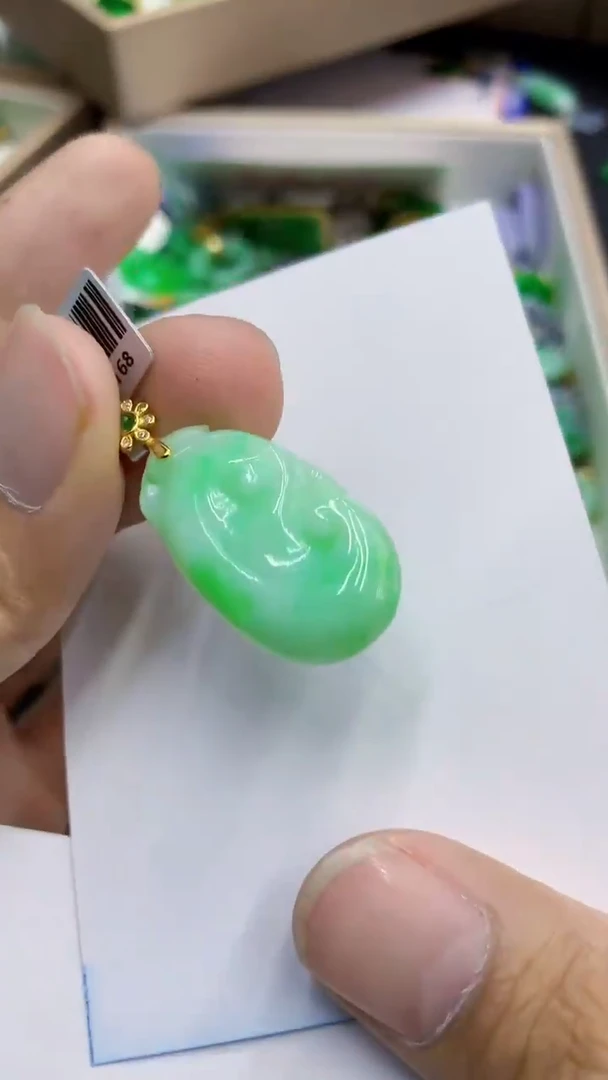 翡翠未镶嵌吊坠(不含链)1