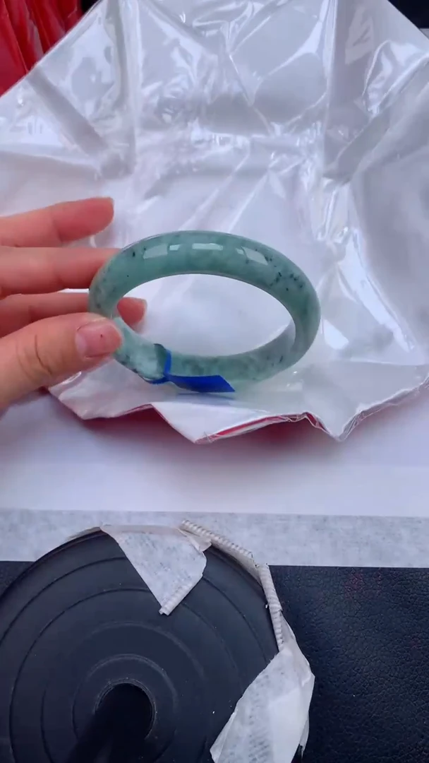 【闪购商品】翡翠手镯未镶嵌天然缅甸A货翡翠手镯